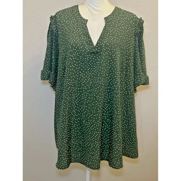 BloomChic Green & White Polka Dot V Neck Ruffle Blouse Plus Size 22/24 - Picture 3 of 8